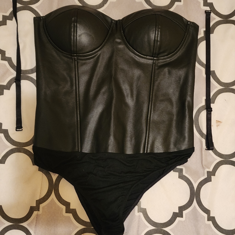 Black bodysuit with detachable straps